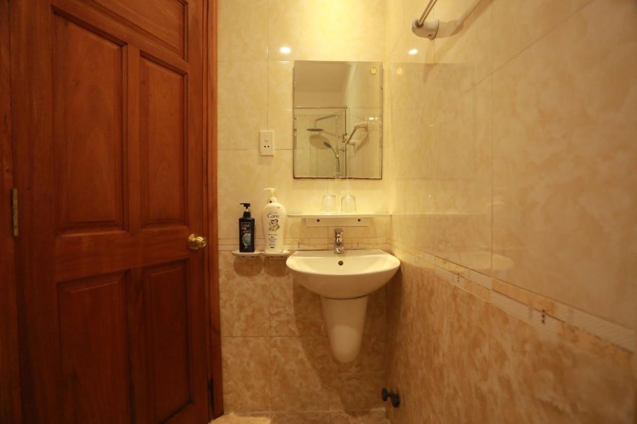 Thanh Tai Hotel 1 Thành Pho Ho Chí Minh Esterno foto